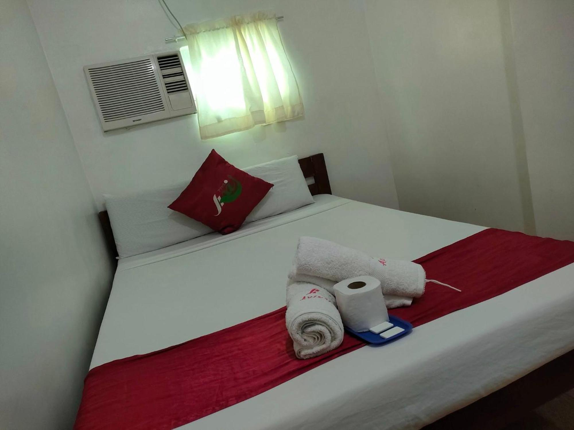 Axis Pension Hotel Lapu-Lapu City Exterior photo